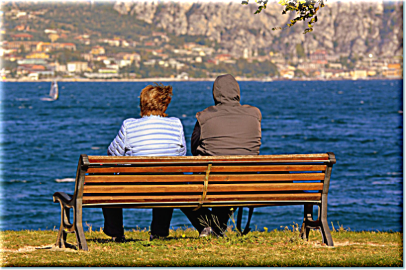 Rentner auf der Bank